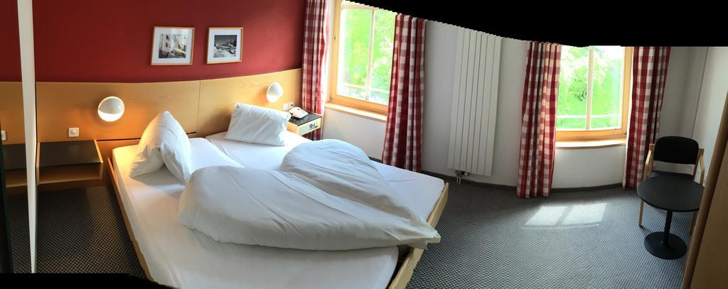 Hotel Aurora Ardez Екстер'єр фото
