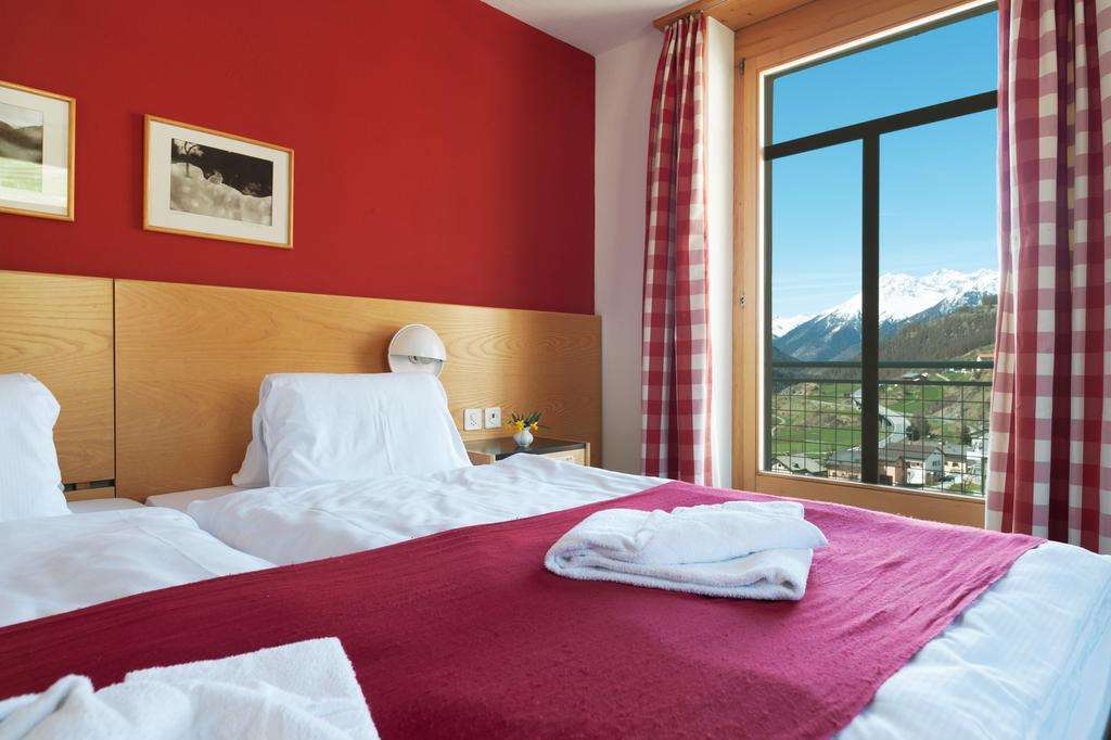 Hotel Aurora Ardez Номер фото